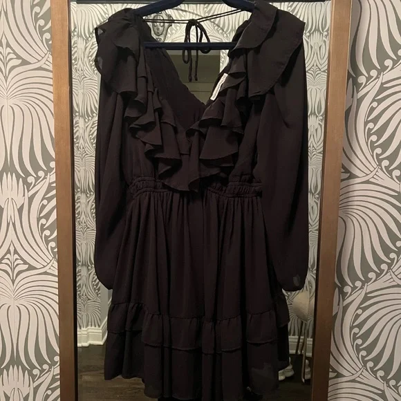abercrombie black ruffle dress Abercrombie Black Tiered Long Sheer Sleeve Mini Dress – Unpacka